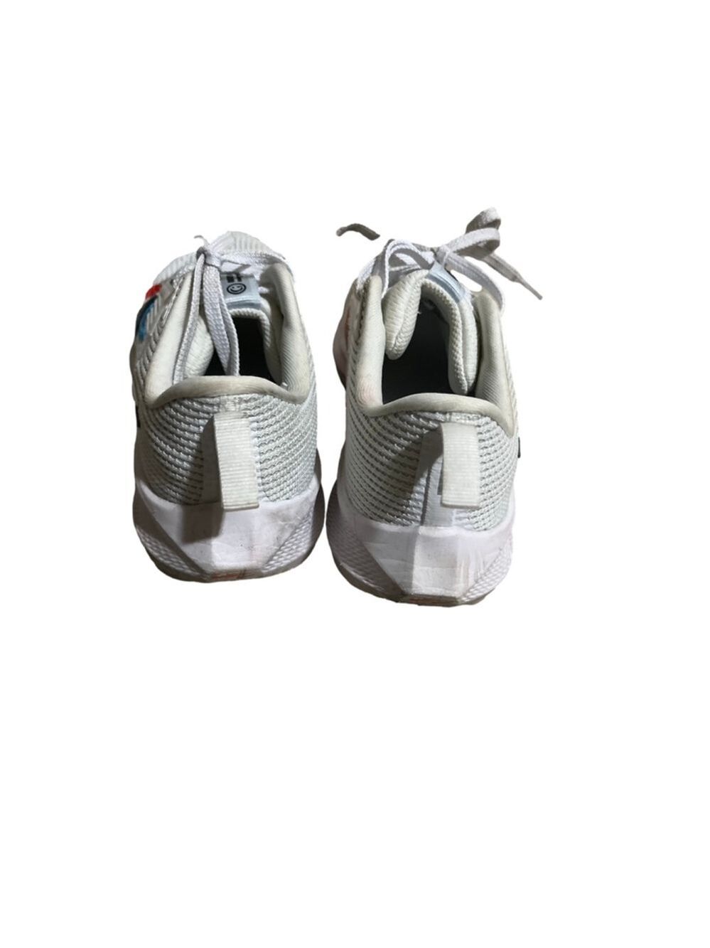 EUC Nike Pegasus 40 Running Shoes, Size 7Y/8.5 W, White - Picture 4 of 9